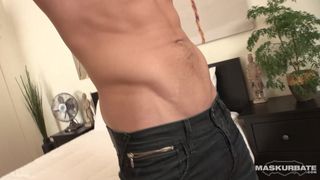 La primera audición del moreno Jayden a la masturbación!