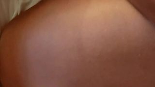 Dos chicas complaciéndose con mamadita de coño y haciendo fist fucking