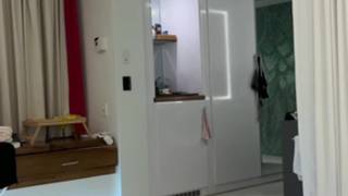Esta esposa rubia sexy recibe una carga de semen en la boca Esta esposa rubia sexy recibe una carga de semen en la boca