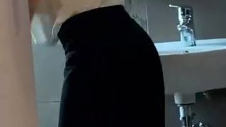 Desde que la ribia lleha solo le interesa que le mame la polla