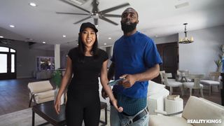 Emerald Loves recuerda sus películas porno en una casa de rodaje