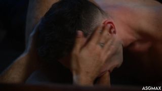 Ryder Owens en su cita con Noah Asli listo para mamar su polla